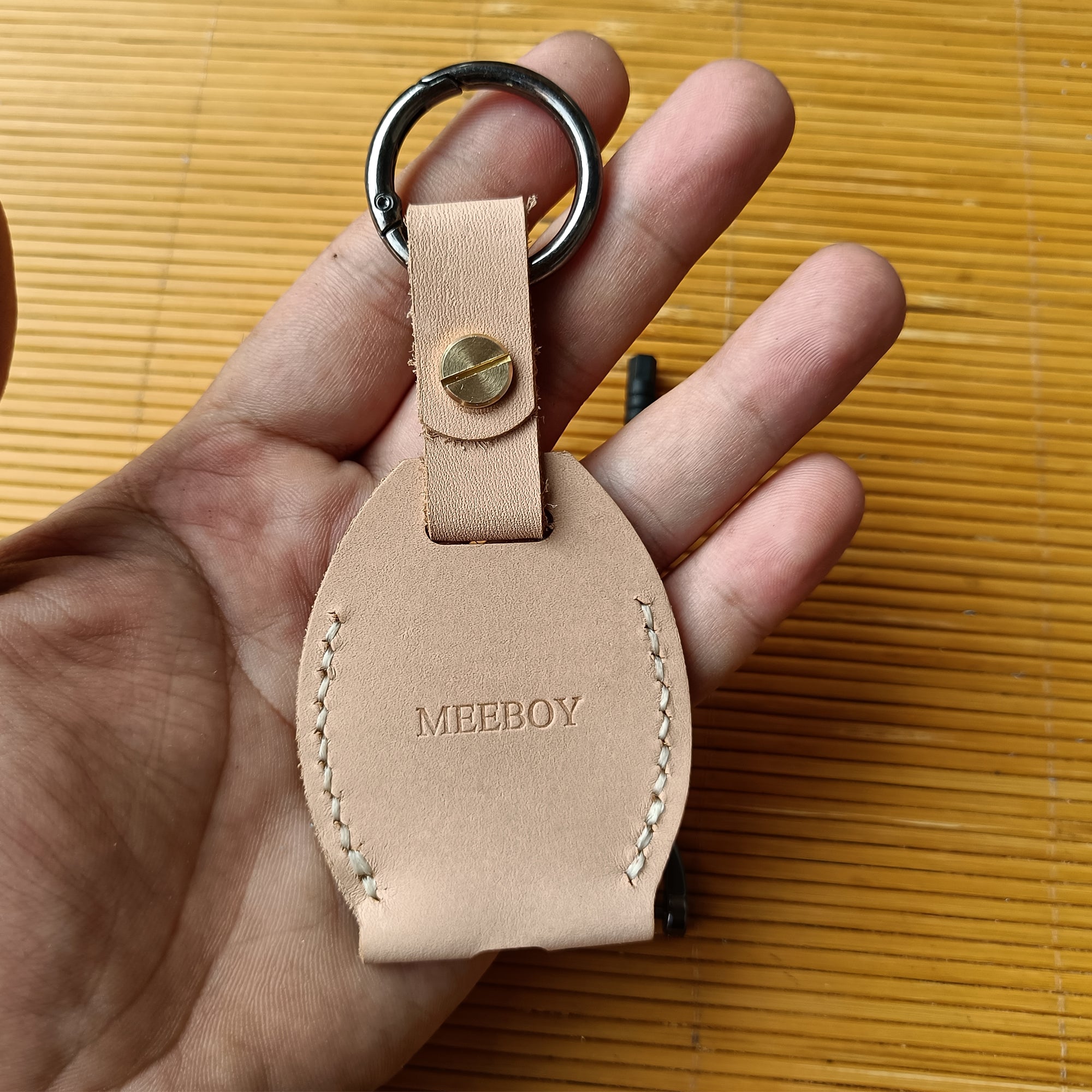 MEEBOY Handmade Key chain Leather Protective Key Holder Large Capacity Protective Case Key sleeve key fob case