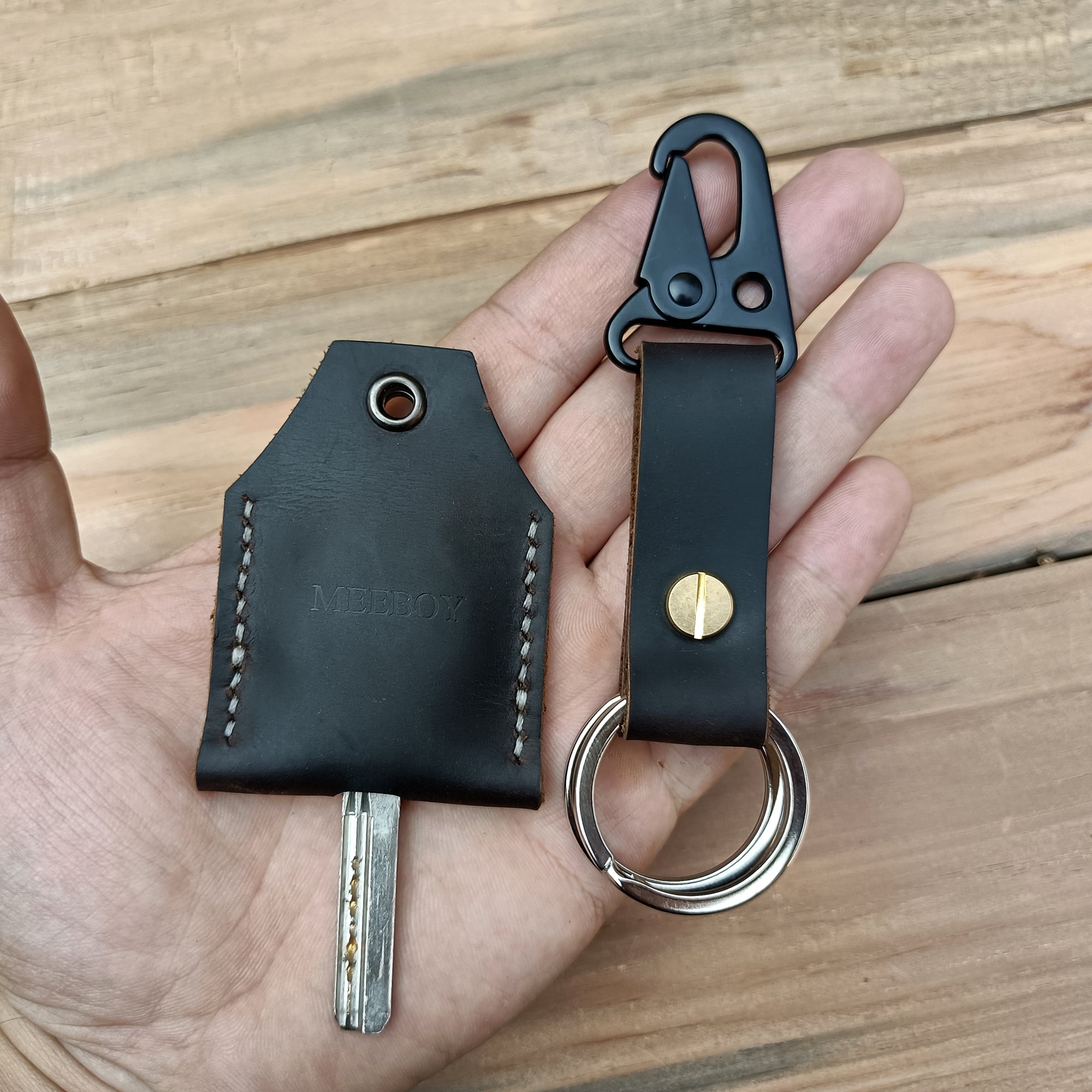 MEEBOY handmade Keychain leather Protective Key Case Cover for Key Control Dust Cap Holder Gift Women Key protector